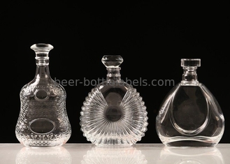 Hot Selling Juice Liquor Wine Fruit Wine Whiskey Clear Vodka Glass Bottles for Alcoholic Beverages 700ml