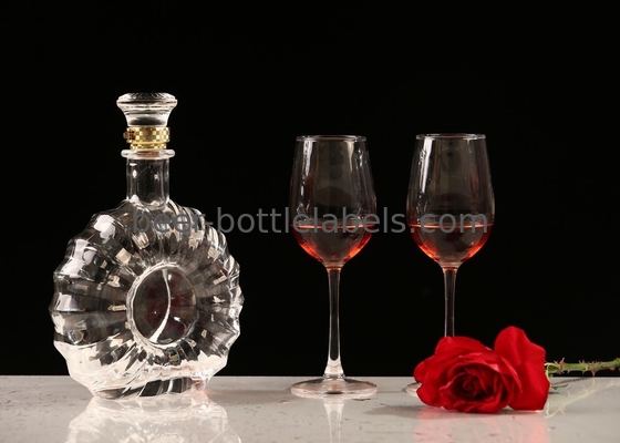 Hot Selling Juice Liquor Wine Fruit Wine Whiskey Clear Vodka Glass Bottles for Alcoholic Beverages 700ml