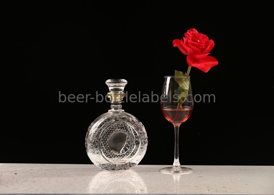 Hot Selling Juice Liquor Wine Fruit Wine Whiskey Clear Vodka Glass Bottles for Alcoholic Beverages 700ml